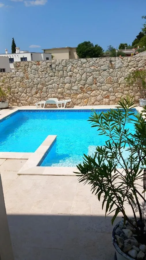Family Apartments Svob With Pool Novi Vinodolski