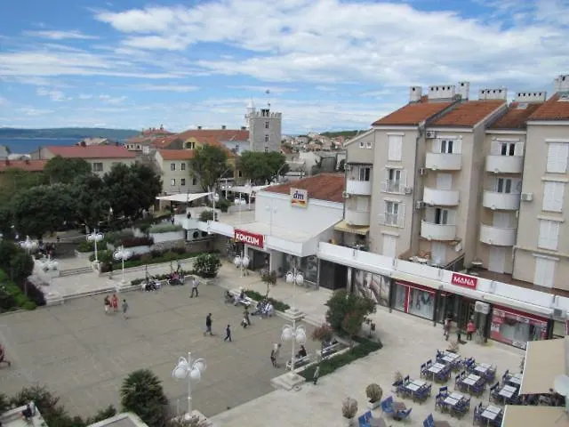 Family Apartments Svob With Pool Novi Vinodolski Hırvatistan
